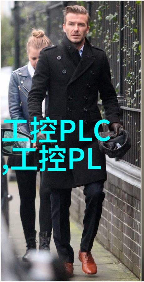 乱堆如山的废弃之物规整如阵的未来之梦