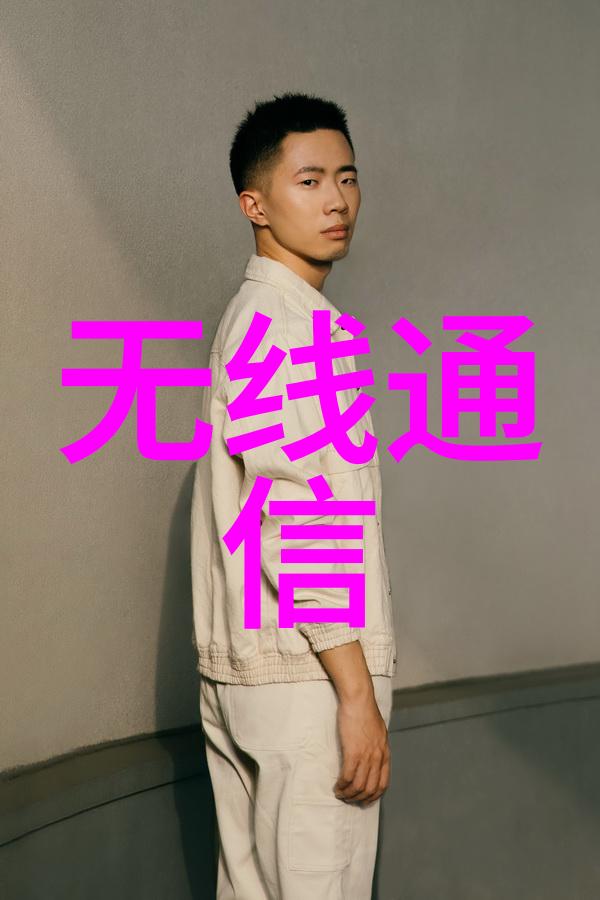 家庭图片客厅我家客厅里的照片墙怎么看都感觉像是画中来的人