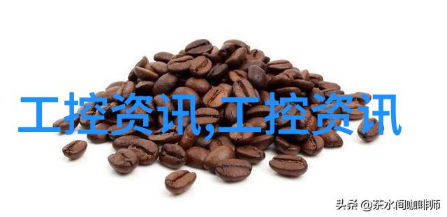 孤独守夜的女护士温柔与坚韧的双重面具