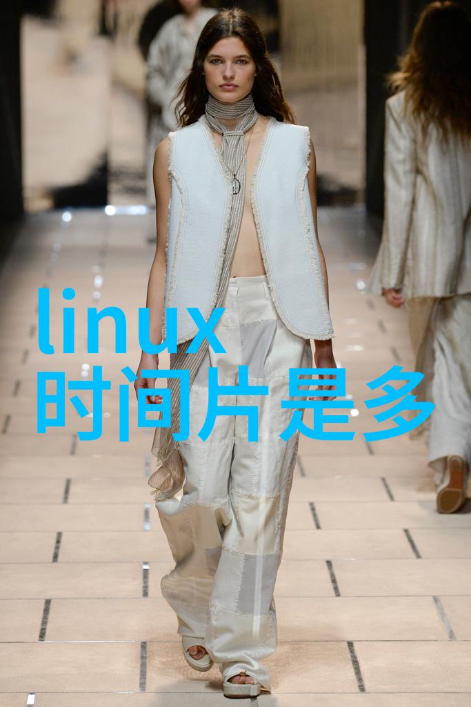 转身就能感受到家的温馨现代简约主卧室设计要点解析
