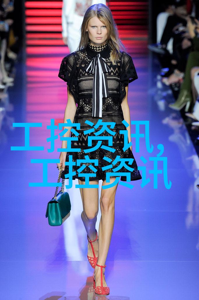 夜晚的守望者-灯塔在黑暗中发光