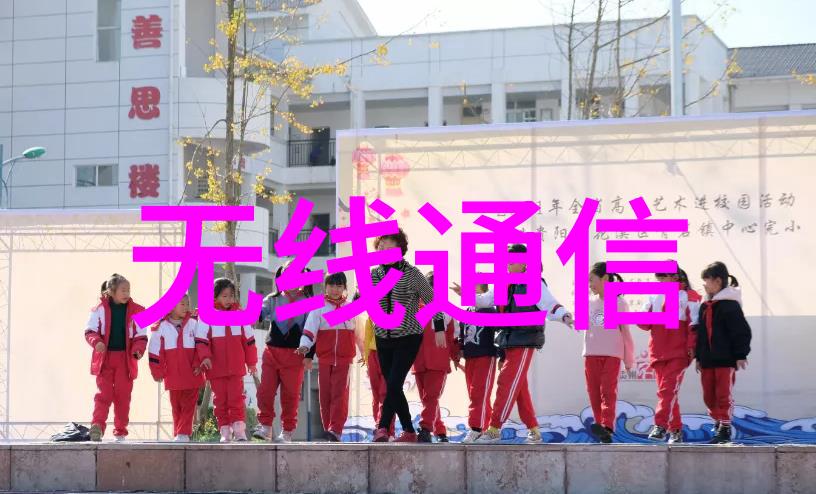 如何在有限空间中做出简约客厅的完美融合