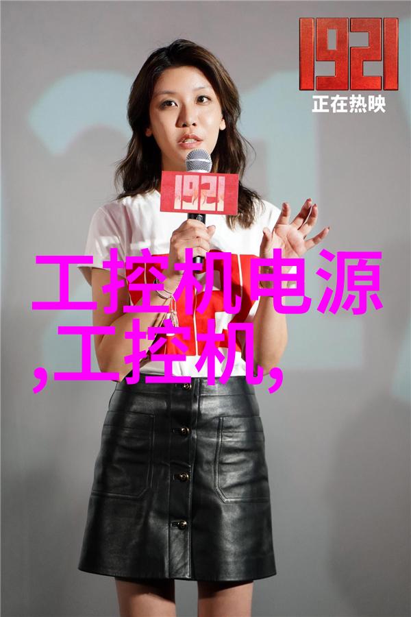 春日小园里的兔宝宝温暖的触感与无忧的笑容